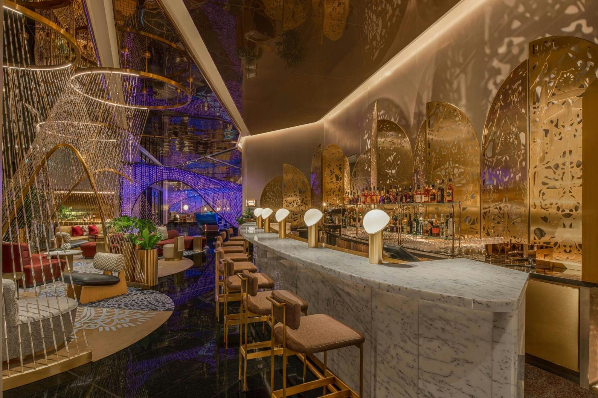W Macau - Studio City מראה חיצוני תמונה The bar at the lobby